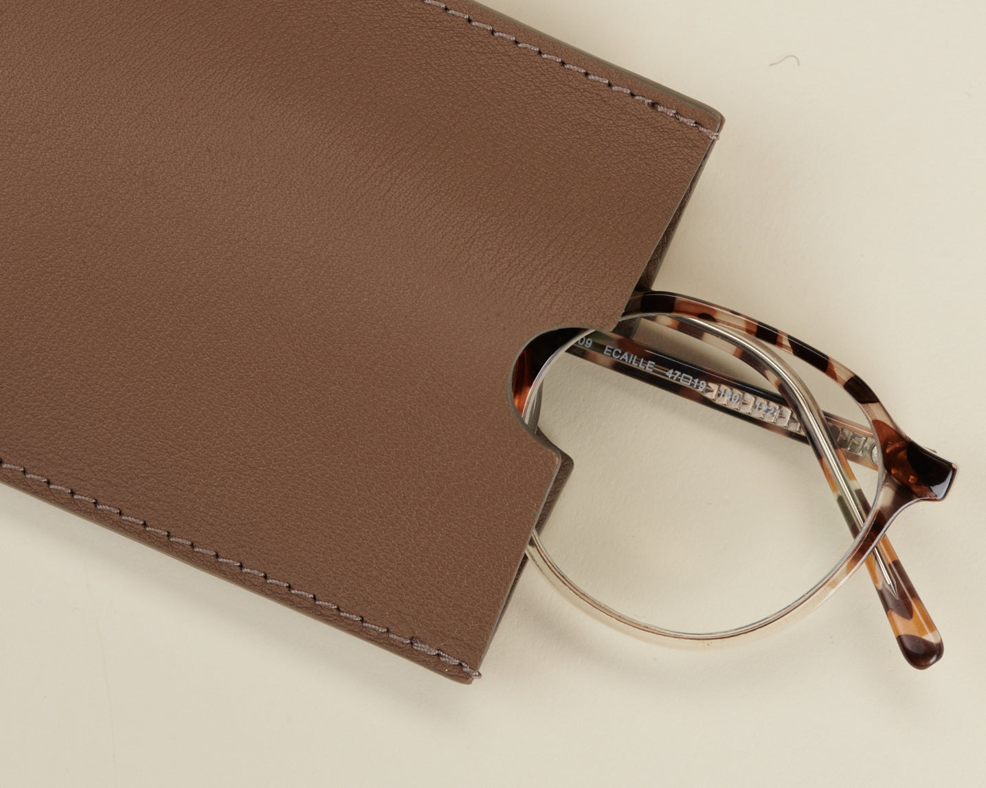 Etui à lunettes Taupe