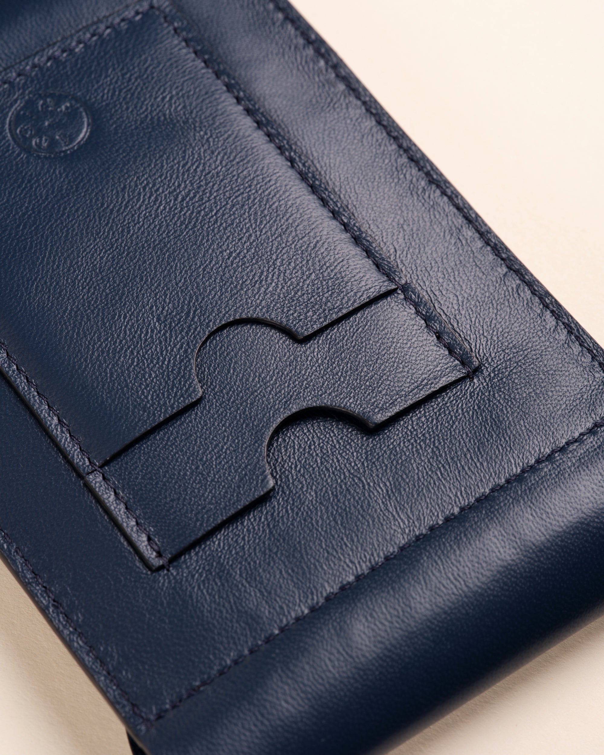 ID/04 Bleu nuit