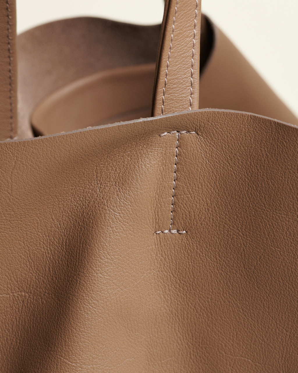 Cabas SOIE DE CUIR TAUPE